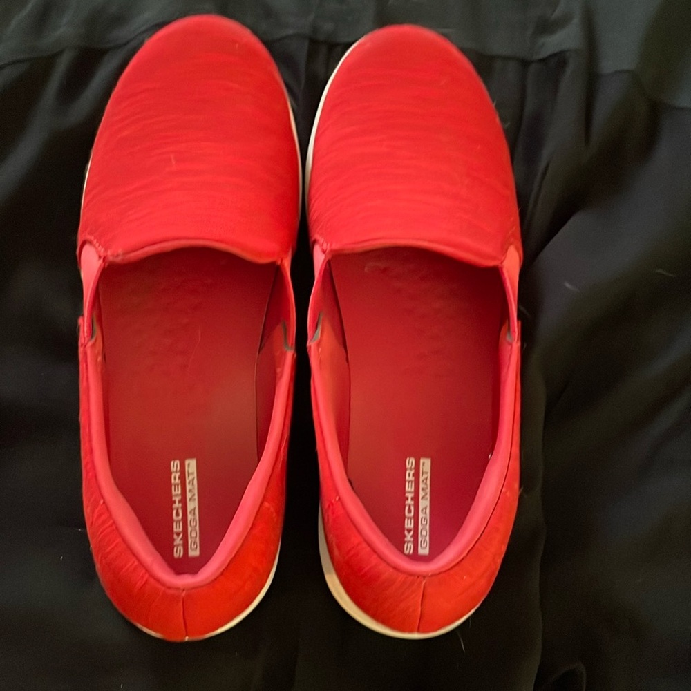 Skechers